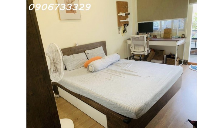 Bán nhà mặt tiền đường Nguyễn Thị Thập chỉ 20 tỷ konh doanh sầm uất