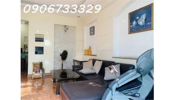 Bán nhà mặt tiền đường Nguyễn Thị Thập chỉ 20 tỷ konh doanh sầm uất