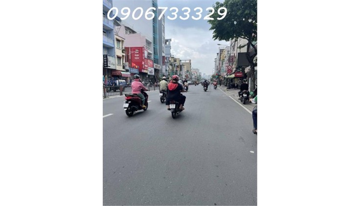 Bán nhà cấp 4 4,5x17m mặt tiền đường kinh doanh Q7 chỉ nhỉnh 9 tỷ