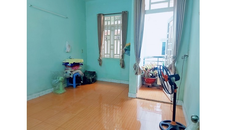 Bán nhà mới đẹp Quận 8, 45m2(4.4x11M), 3 Lầu đúc BTCT 3PN, giá chỉ hơn 3  tỷ
