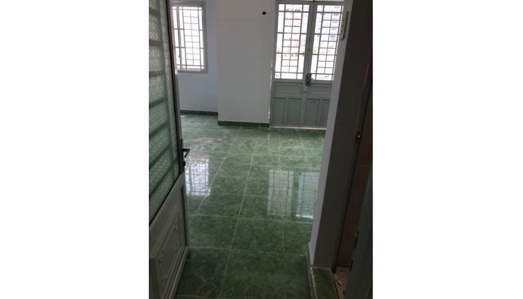 Nhà quận 7, 2 tầng btct , hẻm xe hơi, chủ gắp bán, dòng tiền ổn định