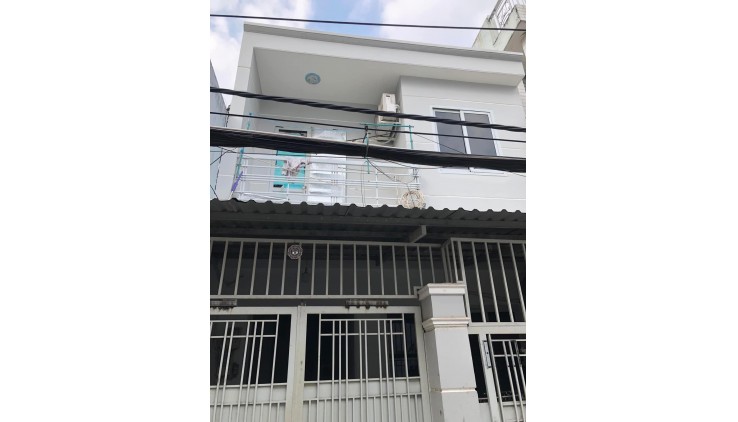 Nhà quận 7, 2 tầng btct , hẻm xe hơi, chủ gắp bán, dòng tiền ổn định