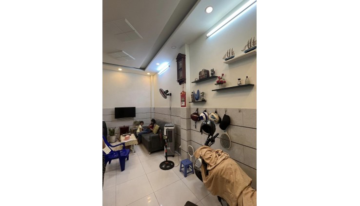 Bán đất tặng nhà HXH Lê Văn Quới, tiện sửa chữa, 4x13, 4,4 tỷ TL.