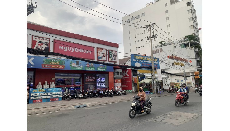 BÁN NHÀ ĐẤT MẶT TIỀN NGUYỄN THỊ THẬP .PHƯỜNG BÌNH THUẬN , QUẬN 7, TPHCM .GIÁ CHỈ 139 TRIỆU /M2