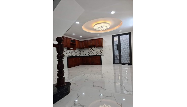 NHÀ QUẬN 7, KHU KIỀU ĐÀM, 3 TẦNG, 4X20m, LỘ TRƯỚC NHÀ 8M, CHỈ CÒN 7 TỶ, TL