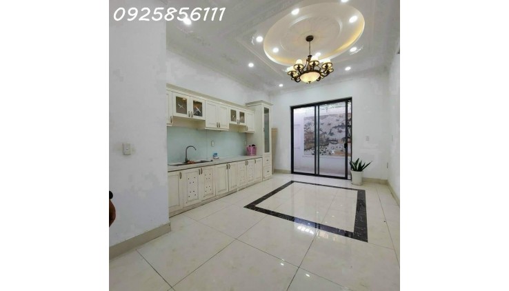Nhà phố chính chủ Hiệp Bình Chánh Thủ Đức 68m2  Giá 5.5 tỷ TL chủ  hẻm xe hơi