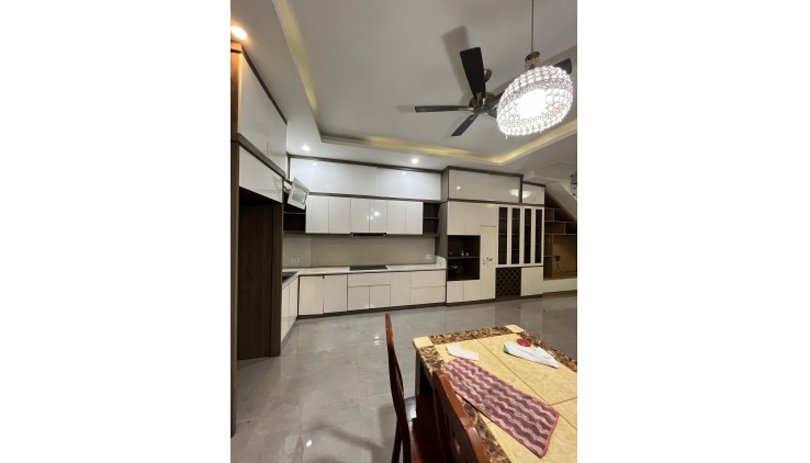 Biệt thự đẹp giáp Gò Vấp, nội thất cao cấp, nhà đẹp long lanh