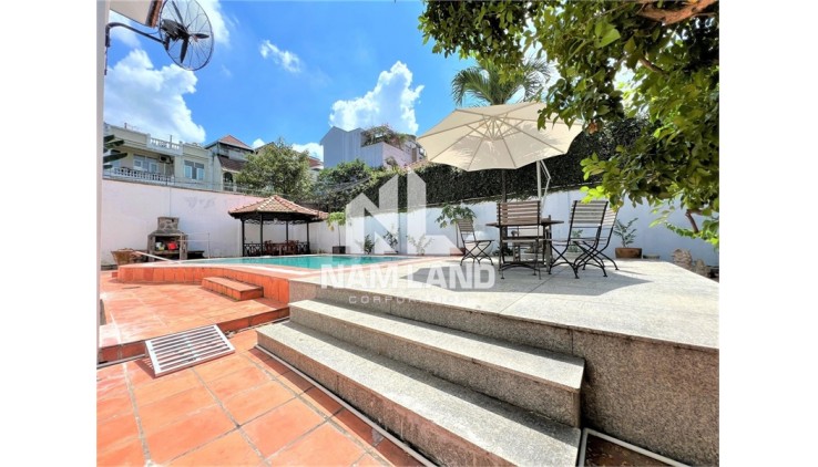 Villa Trần Não 800m2