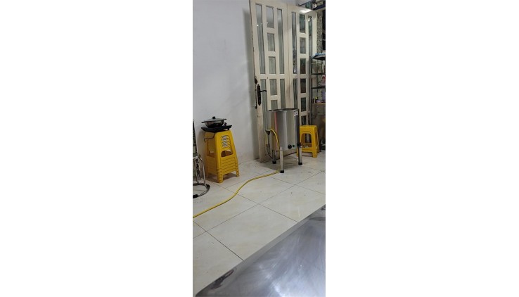 SANG NHƯỢNG NHANH Quán Bún Bò Vị Trí Đắc Địa Tại Quận Bình Tân - HCM