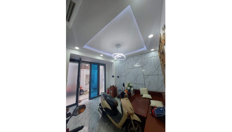 Nhà 4 tầng BTCT Nguyễn Trọng Tuyển, P1, Tân Bình, 44m²(6.6x7), 6PN, 5WC, 6.5 tỷ TL
