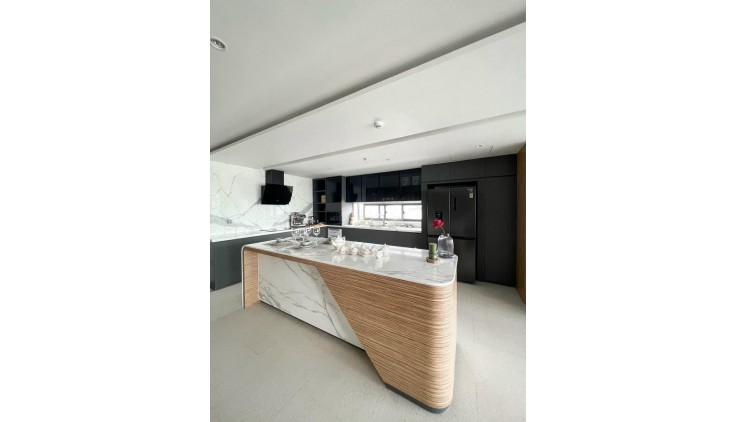 NHÀ ĐẸP MẶT TIỀN PHẠM HỮU LẦU 5 TẦNG, 6X19M, NHĨNH 18 TỶ