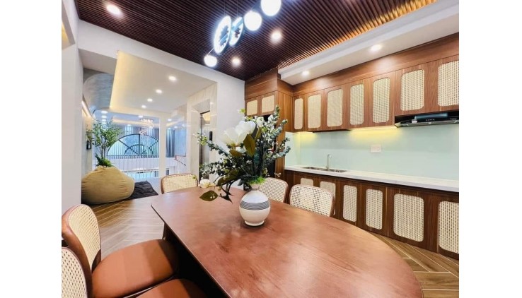 Bán Nhà Phạm Văn Chiêu Gò Vấp 5 Tầng Mới Đẹp Có Thang Máy Giảm 1 Tỷ