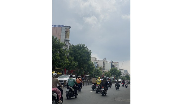 Mặt tiền kinh doanh Lý Thái Tổ, quận 3, 4x8.1m, 4 tầng, giá 17 tỉ