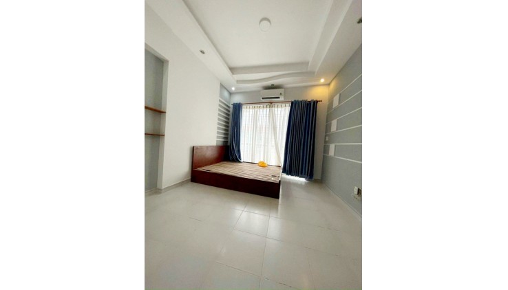 Bán Nhà MT sau Thích Quảng Đức, PN, 45m2, 4 tầng, 9.2 tỷ TL 0964364745