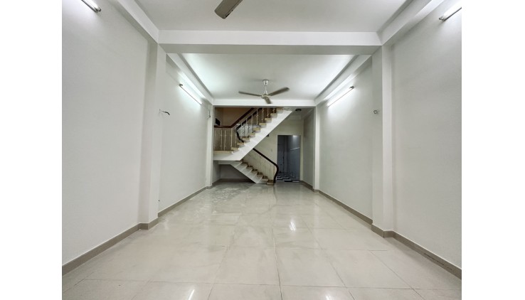 ĐƯỜNG 8M SAU LƯNG CĂN MẶT TIỀN - CHỢ NGUYỄN XÍ - Ô TÔ NGỦ TRONG NHÀ - 58M2 A4 NỞ HẬU - 7.2 TỶ