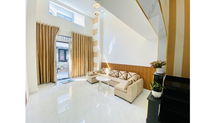 HẺM XE HƠI 1 TRỤC - GẦN CV LÀNG HOA - 3PN - MỚI ĐẸP Ở NGAY - VUÔNG - HOÀN CÔNG - GẦN 40M2 - CHỈ 4 TỶ.