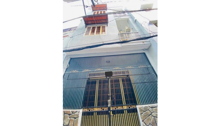 bán nhà hẻm sát chợ Phạm Văn Hai