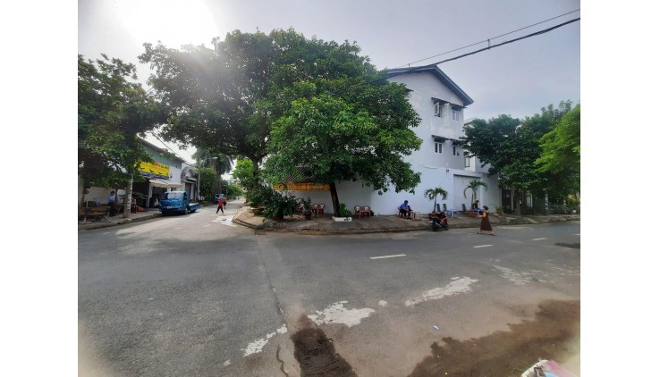 BÁN BIỆT THỰ .THẠNH LỘC .Q12  KHU VÍP ,SÁT GÒ VẤP 5P XE .228M ,GIÁ 23,5TY