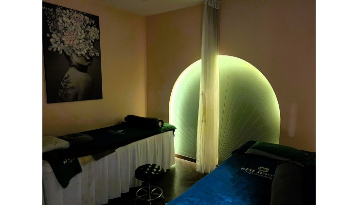 Sang tiệm spa 1T2L mặt tiền đường Tô Ngọc Vân Linh Đông