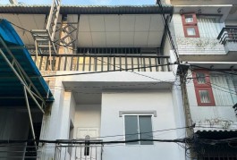 Bán nhà đường số 10, P. BHH, Q. Bình Tân.
- Diện tích: 4,08x8,2m