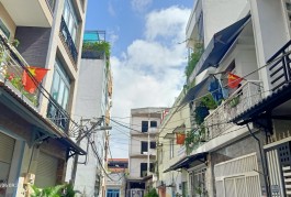 Bán Nhà 3Tầng 4Mx12M -H Xe Hơi đường Tân Sơn Nhì Quận Tân Phú Nhỉnh 5Tỷ