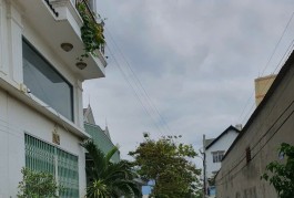 *Bán Gấp Nhà Lê Trọng Tấn Bình Tân 50m2 Ngang Đẹo 4,5 ,2 Tầng Giá 3 ty2