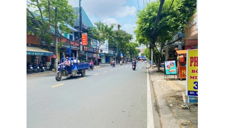 BÁN MẶT TIỀN ĐÔNG BẮC, SỔ HỒNG RIÊNG, VUÔNG NHƯ TỜ A4, KINH DOANH CỰC ĐỈNH, KHU SẦM UẤT