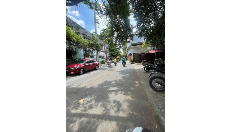 NHÀ MT ĐƯỜNG SỐ 41, TÂN QUY, QUẬN 7, 3 TẦNG, 80M2, ĐƯỜNG VÀ VỈA HÈ LỚN, 10 TỶ