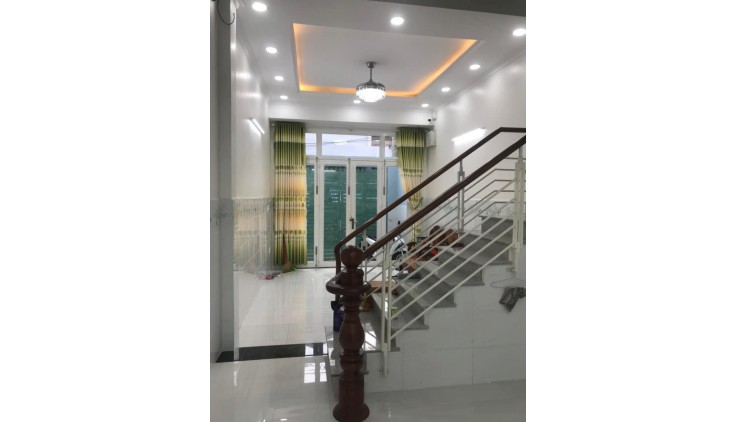 HIẾM. NHÀ MT LỚN ĐƯỜNG HOÀNG TRỌNG MẬU HIMLAM, Q 7, Ô TÔ VÀO NHÀ, 8 TỶ