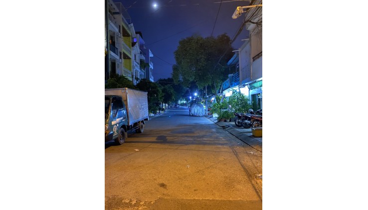 Bán Nhà Huỳnh Thiện Lộc, Hòa Thạnh Tân Phú,4 Tầng, 72m2, Nhỉnh 9 Tỷ.