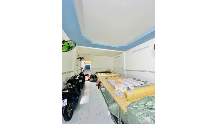 Bán Nhà Mặt Tiền 60m2, Giáp Tân Phú, Ngay Lê Thúc Hoạch,Hẻm Xe Tải Thông, Chỉ 4 Tỷ xx.