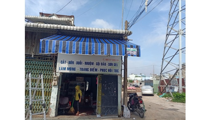 Chuyên thi công lắp đặt mái hiên mái xếp di động TPHCM