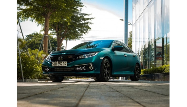 Quận 7 ! Chính chủ Bán xe HonDa Civic RS đời 2020 , xe mới, Tel : 0925277606