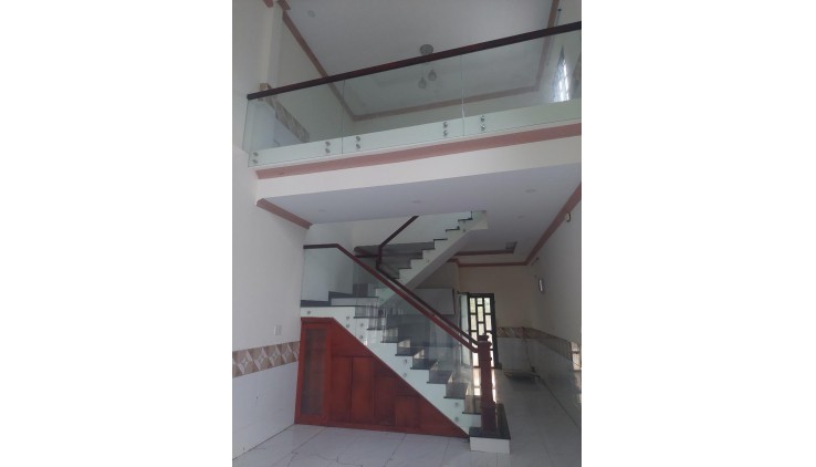 CHÍNH CHỦ Cần Cho Thuê 1050m2 Đất Có Nhà 100m2 Tại Xã Bình Chánh