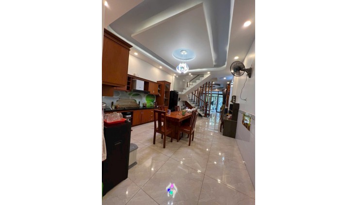 CHÍNH CHỦ Cần Cho Thuê Nhanh Lô Đất Vị Trí Đắc Địa tại Huyện Hóc Môn, Tp Hồ Chí Minh