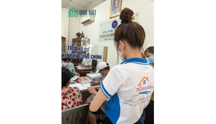 Công Ty TNHH BẤT ĐỘNG SẢN THAIKING chuyên cung cấp dịch vụ làm giấy tờ nhà đất trọn gói, chuyên nghiệp,nhanh chóng và uy tín hàng đầu tại Quận Bình