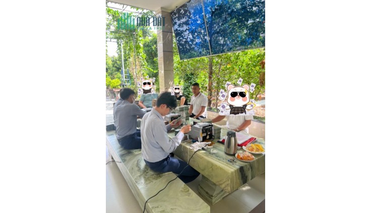 Công Ty TNHH BẤT ĐỘNG SẢN THAIKING chuyên cung cấp dịch vụ làm giấy tờ nhà đất trọn gói, chuyên nghiệp,nhanh chóng và uy tín hàng đầu tại Quận Bình
