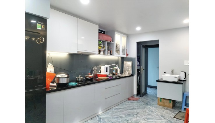 MẶT TIỀN TÂN PHÚ - 4 LẦU MỚI - 99M2 - NGANG 4.7M CỰC ĐẸP - 9.4 TỶ TL
