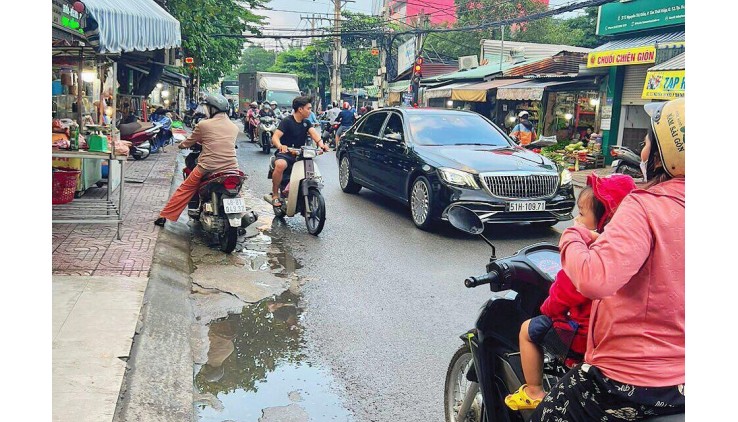 Bán Nhà Mặt Tiền 100m2, Gần Lê Văn Khương. Quận 12 Gía Rẻ