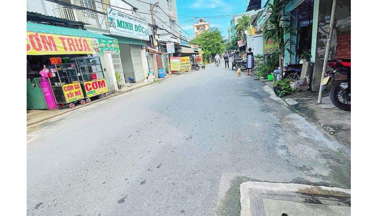 Bán Nhà Mặt Tiền Kinh Doanh Gần Nguyễn Ảnh Thủ, 100m2, 3 Tầng, 4PN, Tân Chánh Hiệp. Quận 12