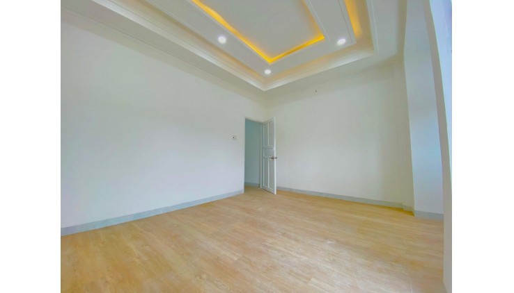 Bán nhà đường 51 phường 14 quận Gò vấp giá kinh doanh