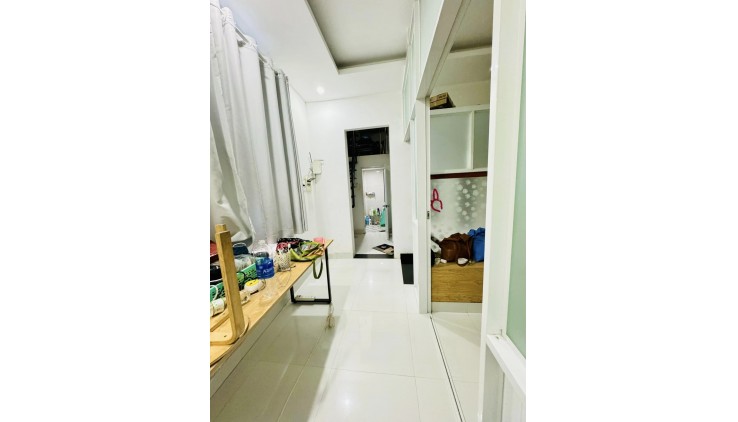 NHÀ 2 TẦNG 41M2 Ở NGUYỄN VĂN CÔNG - P3 - GÒ VẤP - GIÁ CHỈ NHỈNH 3 TỶ. TẶNG FULL NỘI THẤT.