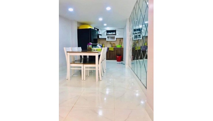 NHÀ QUÂN PHÚ NHUẬN GIÁ RẺ.3.5TY