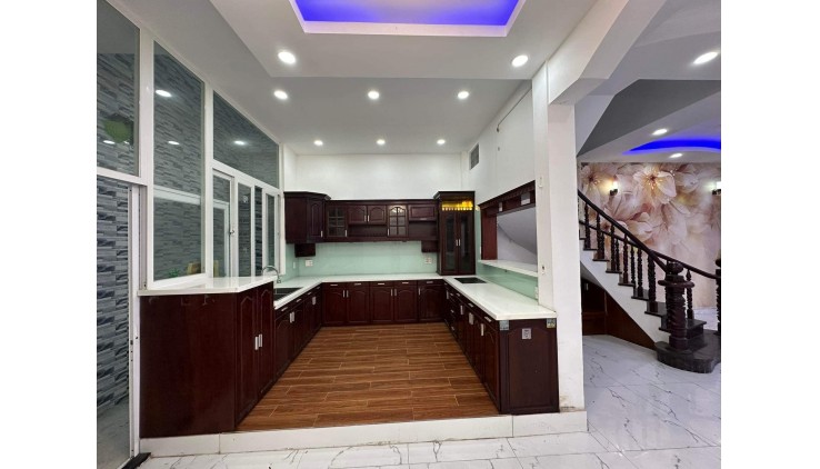 [LÂM VĂN BỀN] - [NHÀ ĐẸP LỘNG LẪY - XE TẢI ĐỔ CỬA - VỊ TRÍ TRUNG TÂM] - [KẾT CẤU 4 TẦNG] - 6x14m - CHỈ 9 TỶ MẤY.