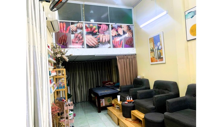 Sang tiệm nail 60m2 mặt tiền đường số 17 Linh Chiểu