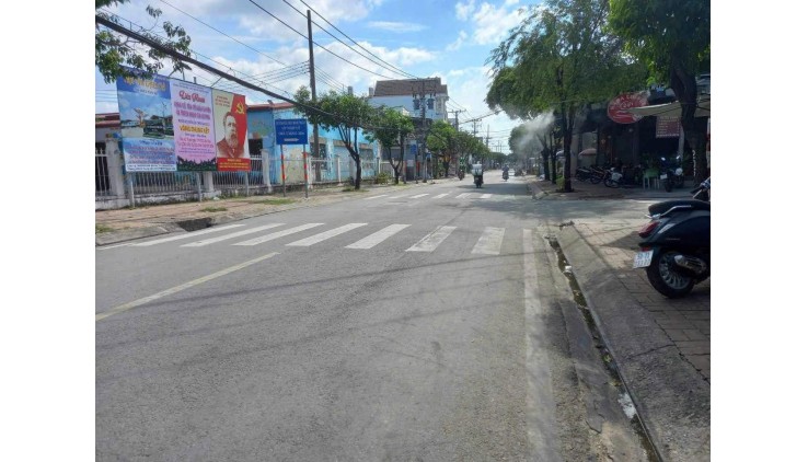 *** CHỦ NGỘP GIAM CHÀO 1TY - MĂT TIỀN BÀ TRIỆU HÓC MÔN - NGANG KHUNGR7M - KINH DOANH BỀ THẾ THUÂN LỢI- DT 165M2 - CHỈ HƠN 12TY.