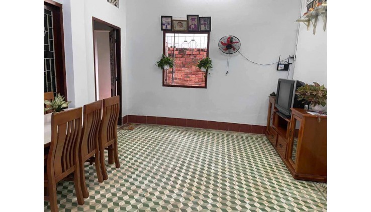 *** CHỦ NGỘP GIAM CHÀO 1TY - MĂT TIỀN BÀ TRIỆU HÓC MÔN - NGANG KHUNGR7M - KINH DOANH BỀ THẾ THUÂN LỢI- DT 165M2 - CHỈ HƠN 12TY.