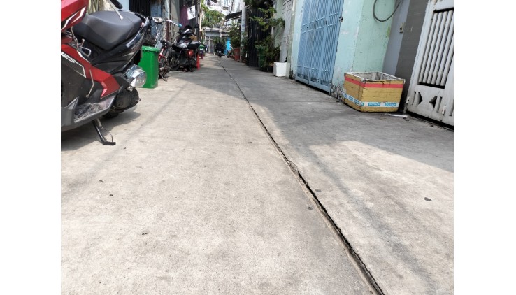 Bán Gấp nhà Đất Mới Ngay BV Bình Tân HXH 52m2,4Tầng  Nhỉnh 4 tỷ