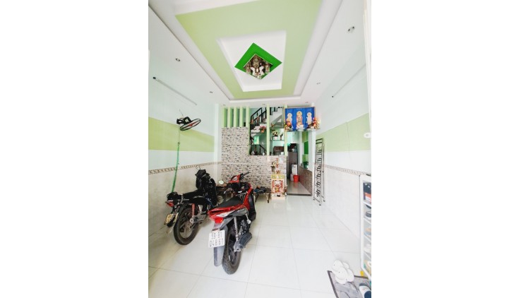 Bán Gấp nhà Đất Mới Ngay BV Bình Tân HXH 52m2,4Tầng  Nhỉnh 4 tỷ