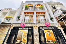 NHÀ ĐẸP 3 TẰNG HẺM XE HƠI PHAN HUY ÍCH. TẶNG FULL NỘI THẤT.